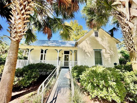 Photo of 18708 NW 240th Street, High Springs, FL 32643 (MLS # GC537621)