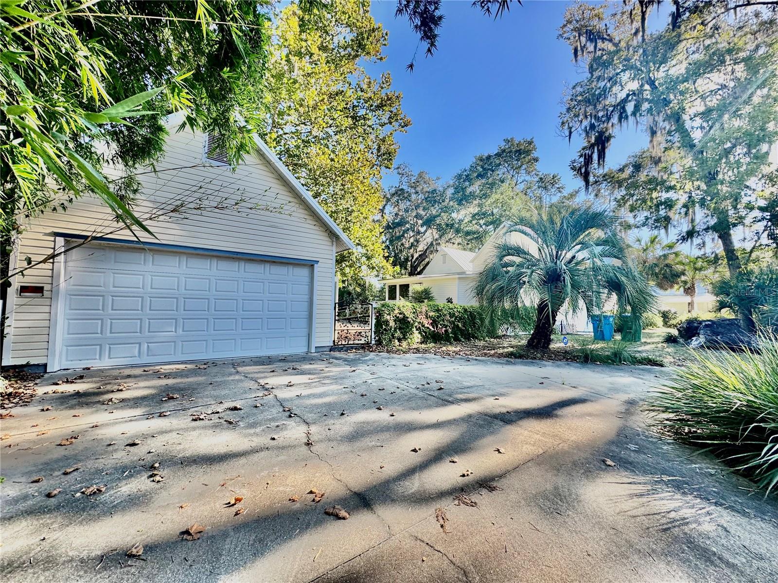 G M WHETSTONE ESTATE ADD TO H S - Residential