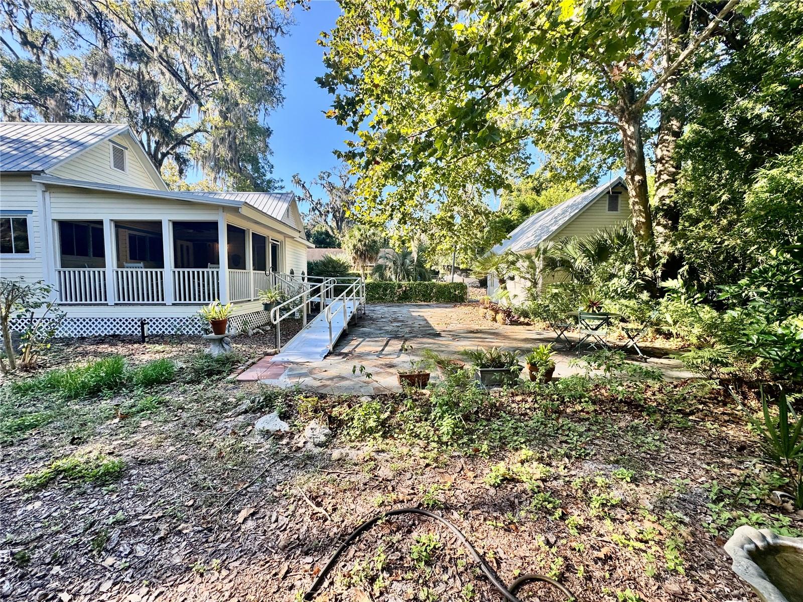 G M WHETSTONE ESTATE ADD TO H S - Residential