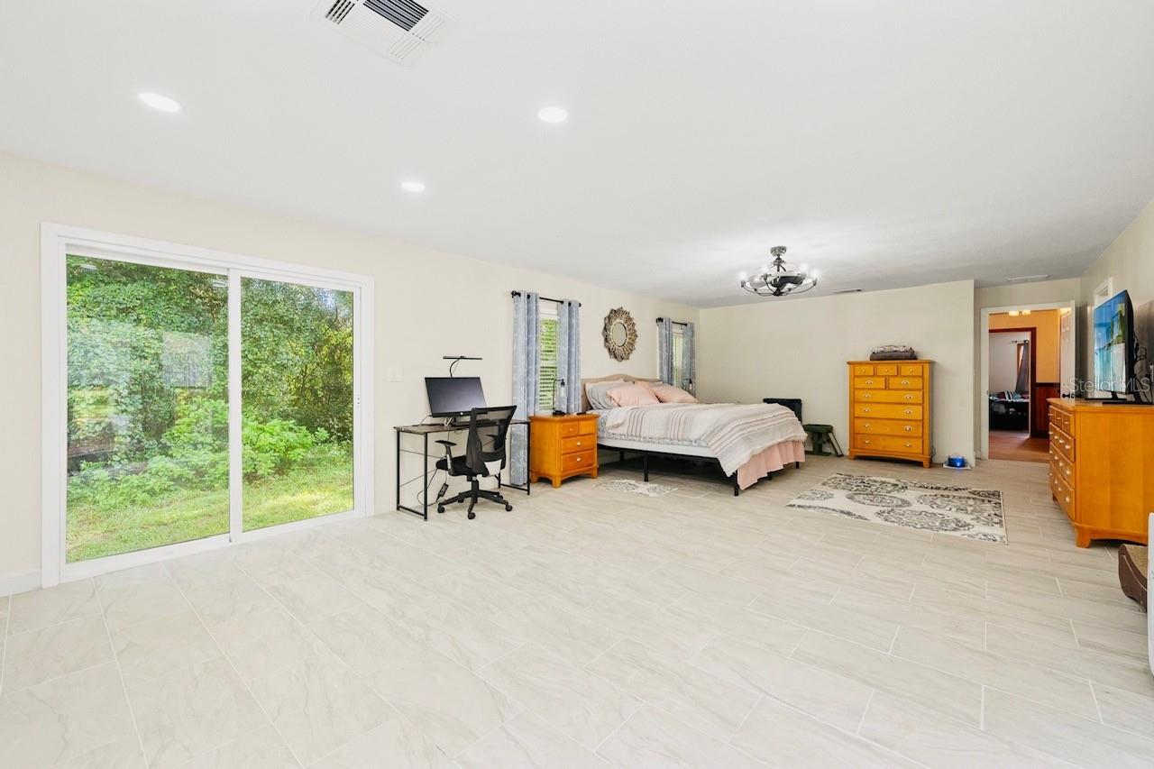 HICKORY HOLLOW UNREC - Residential