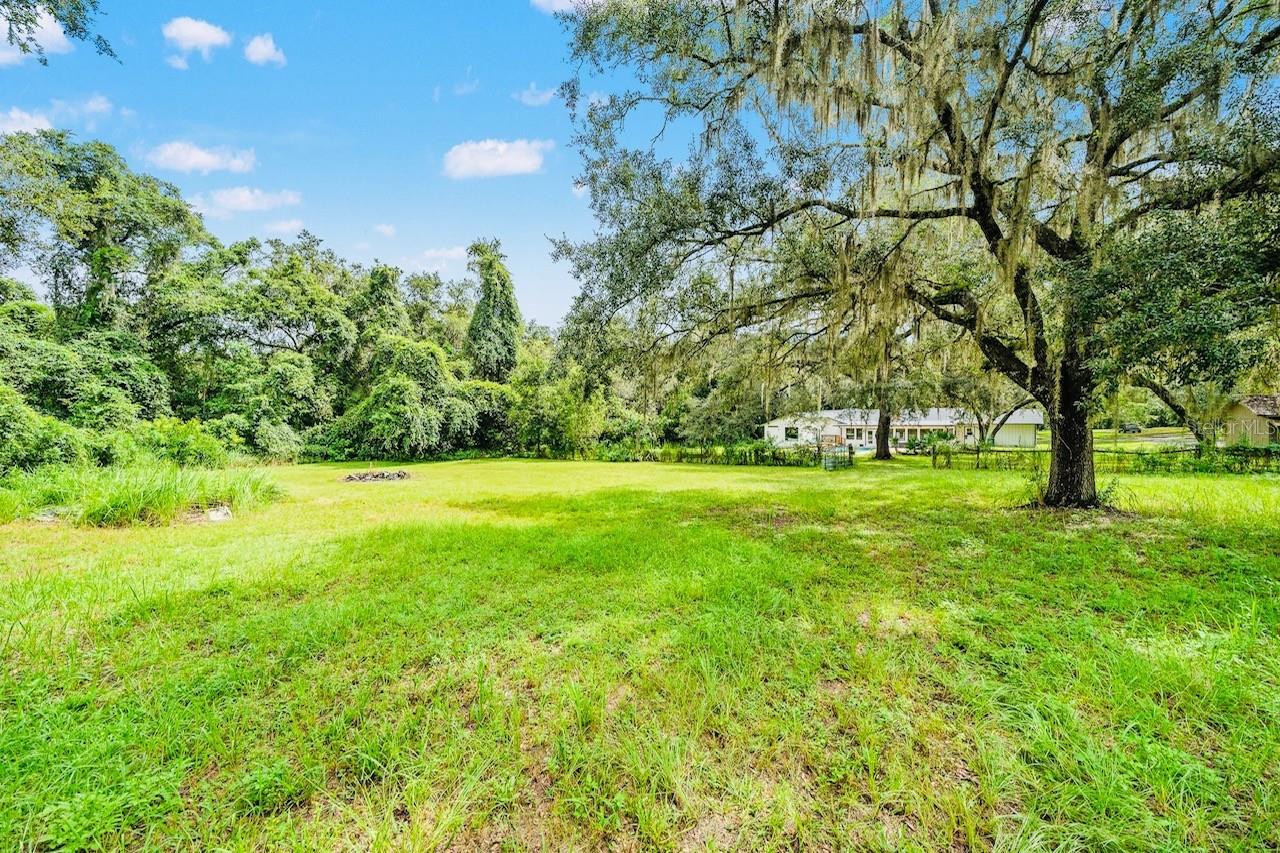 HICKORY HOLLOW UNREC - Residential