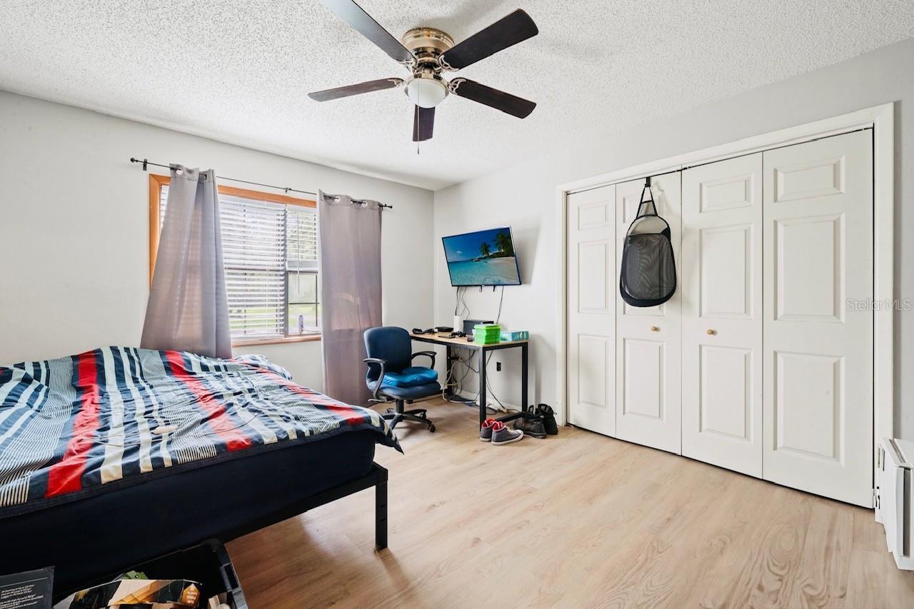 HICKORY HOLLOW UNREC - Residential