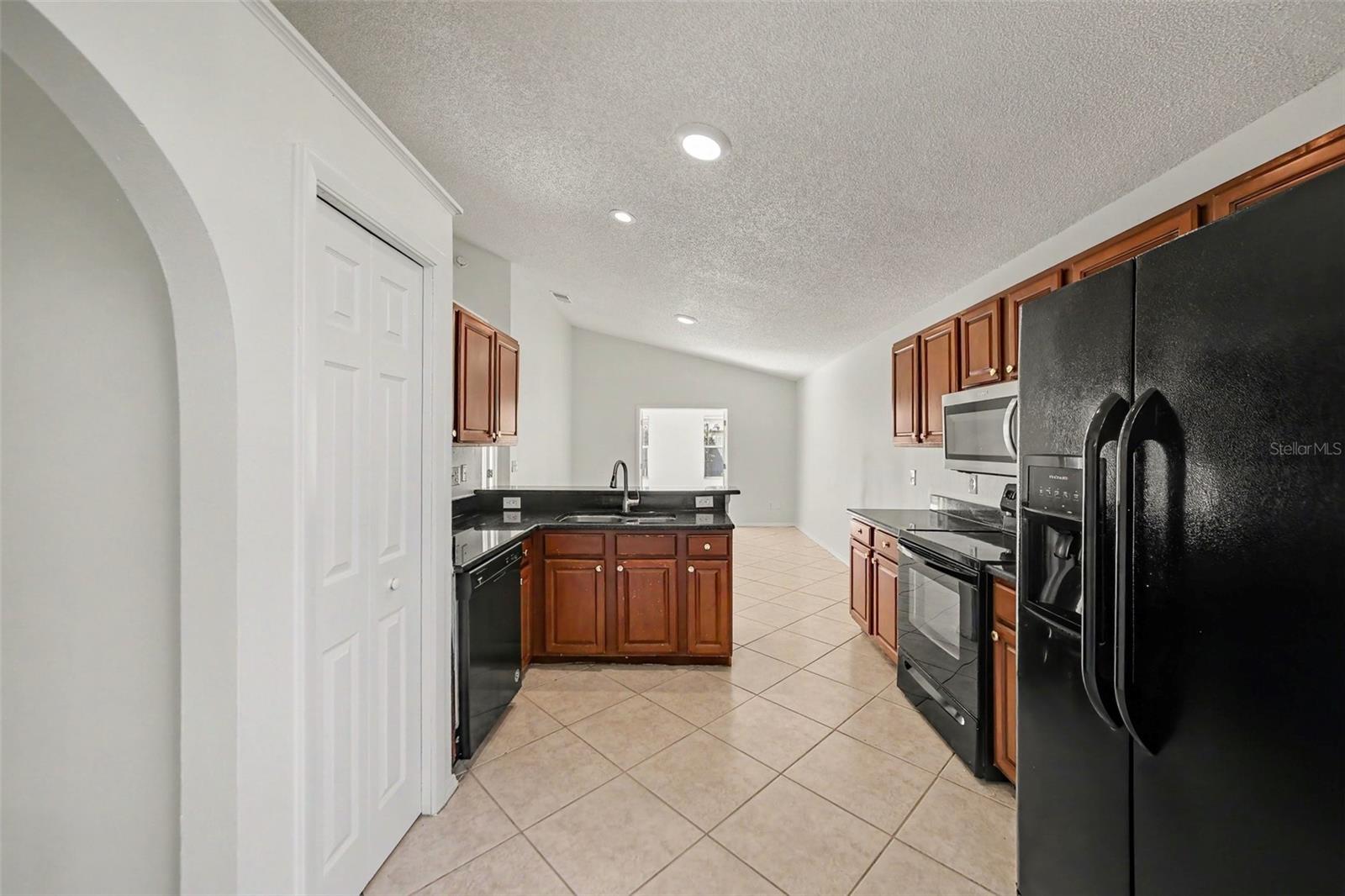 ANDOVER LAKES PH 02A - Residential