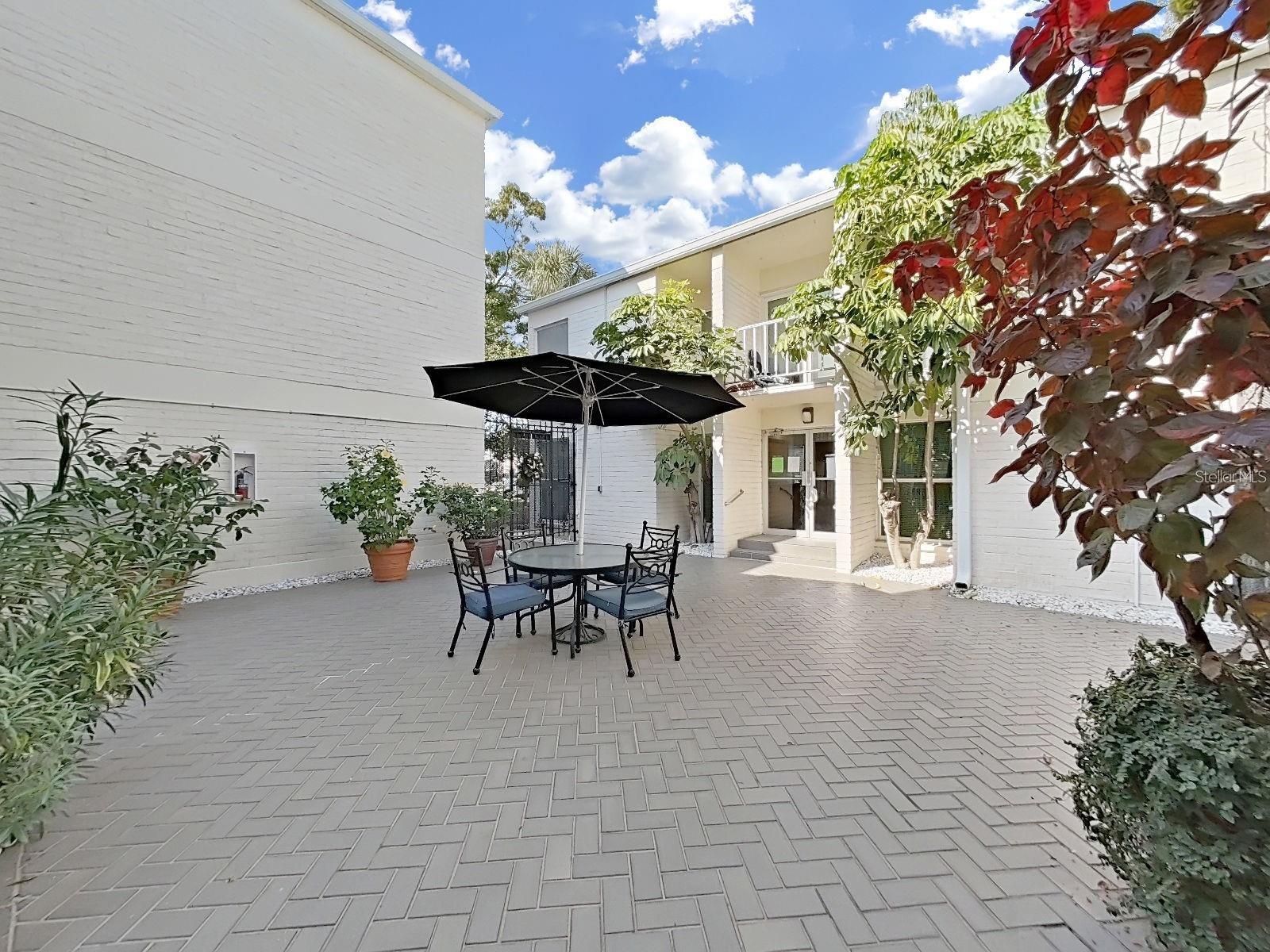 BAYSHORE TRACE CONDO - Residential