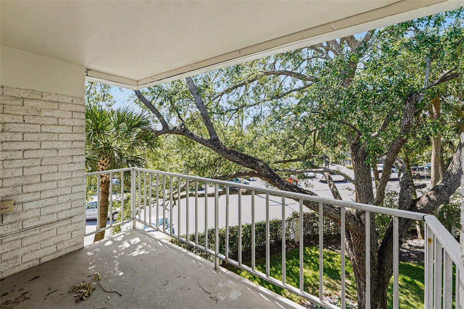 BAYSHORE TRACE CONDO - Residential