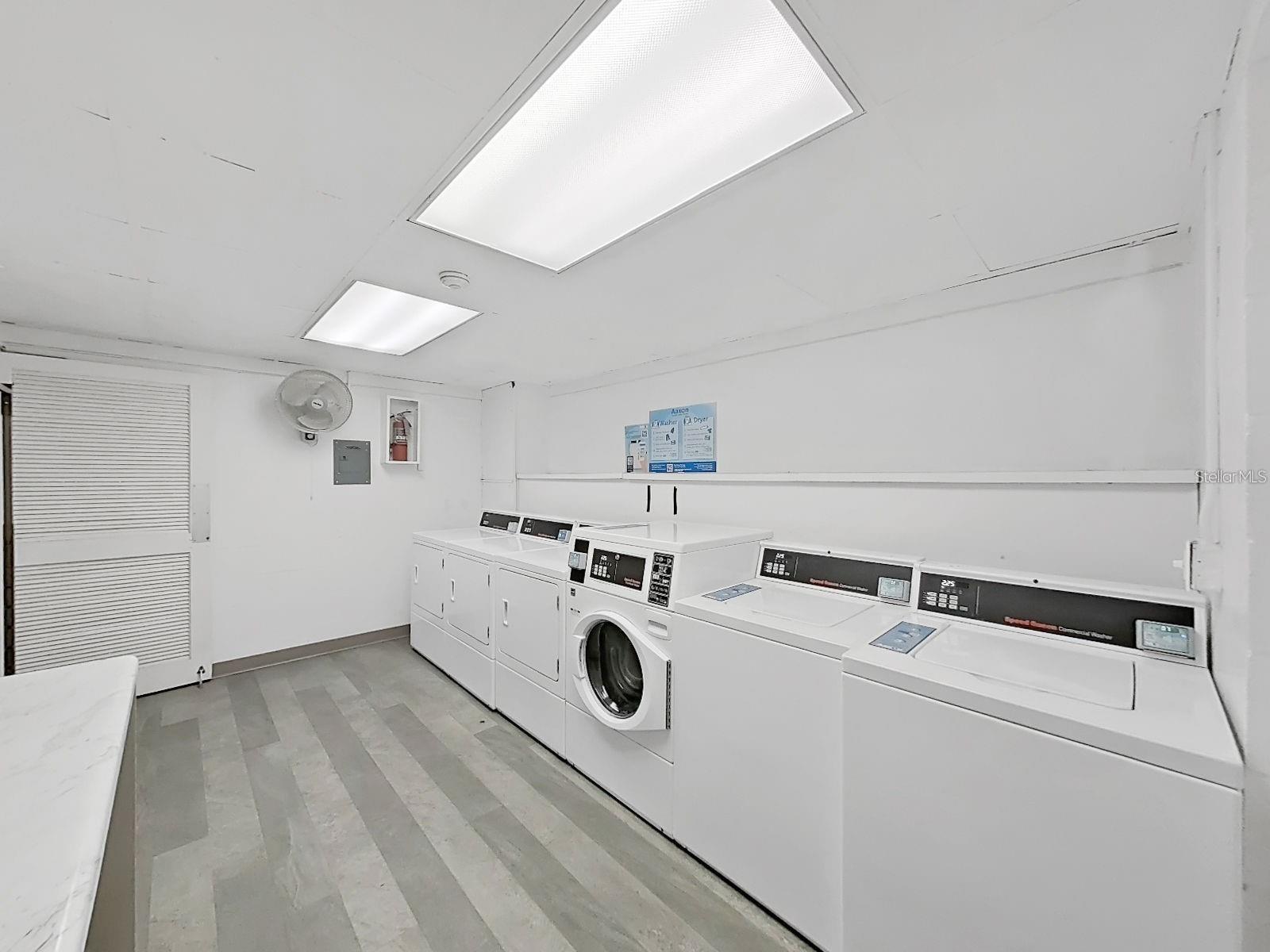 BAYSHORE TRACE CONDO - Residential