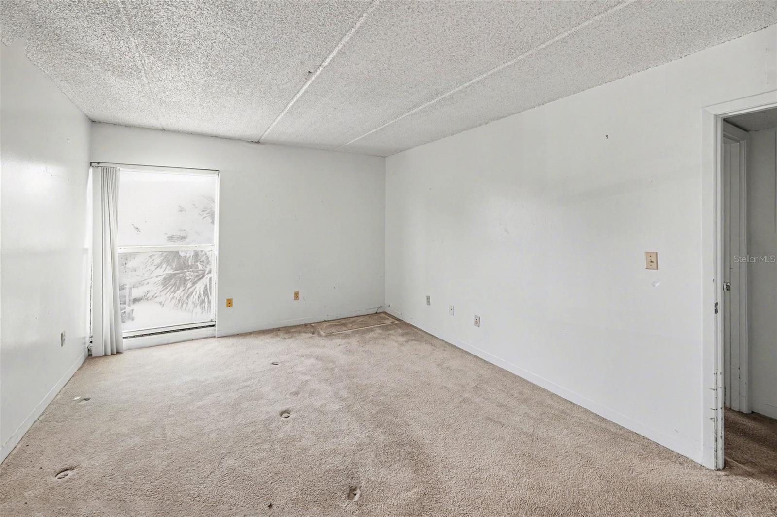 BAYSHORE TRACE CONDO - Residential