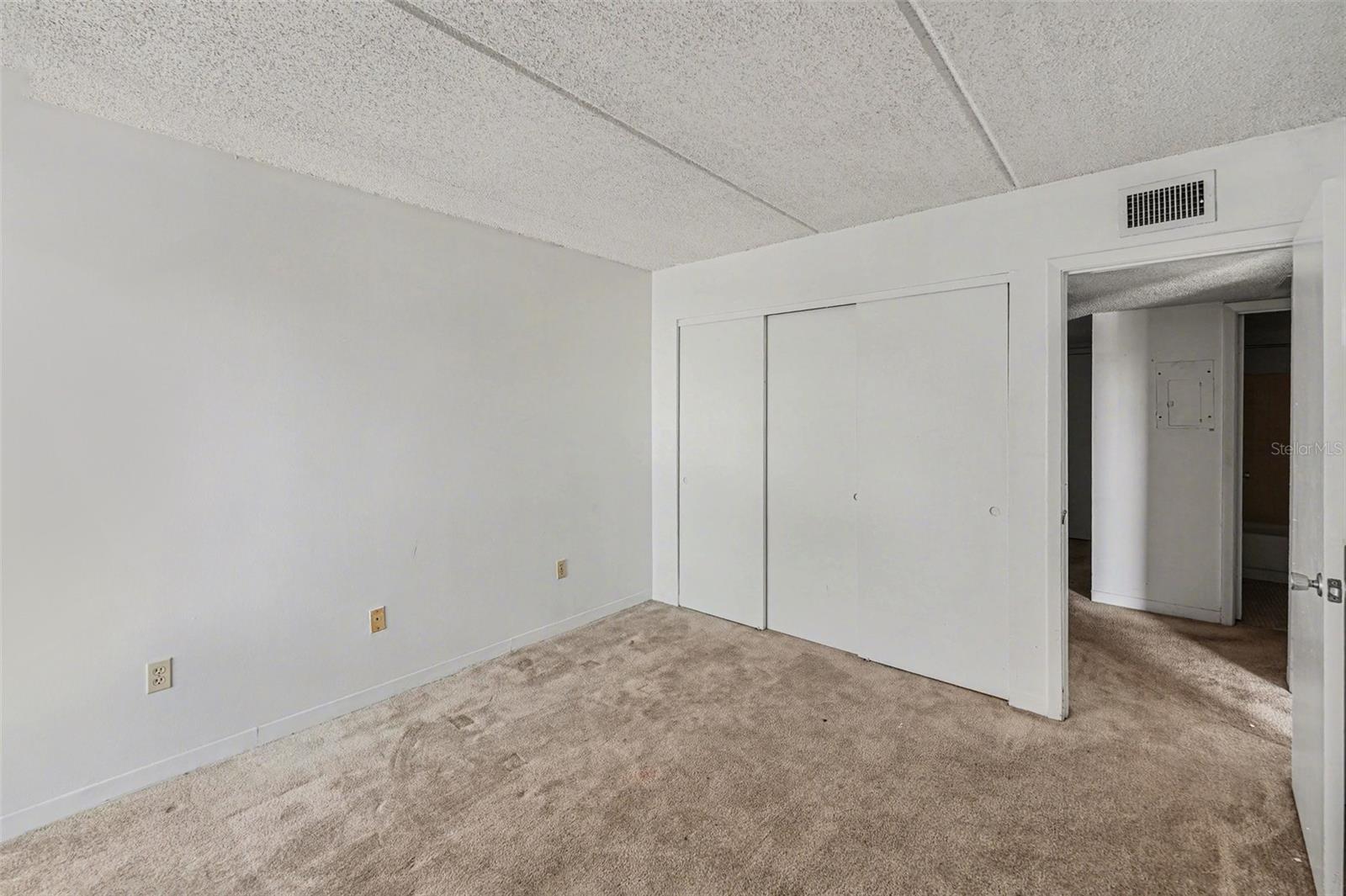 BAYSHORE TRACE CONDO - Residential