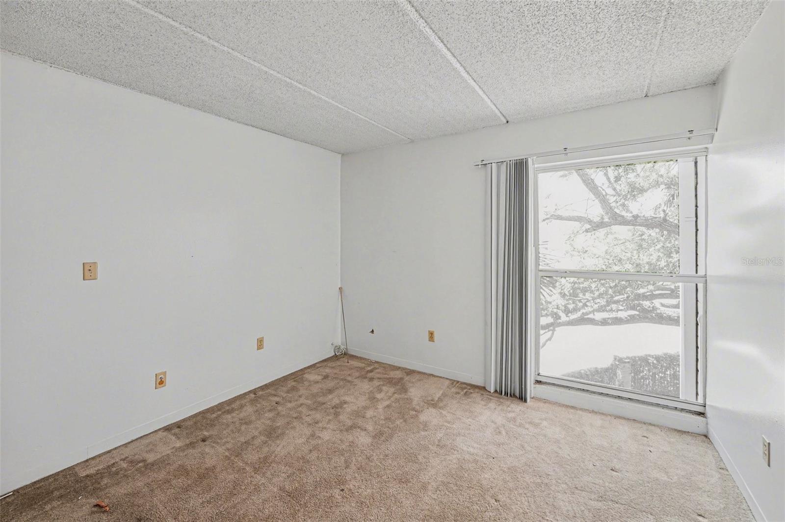 BAYSHORE TRACE CONDO - Residential