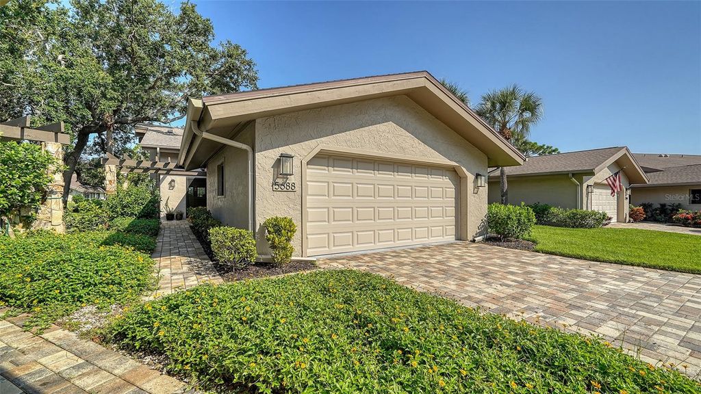 Photo of 5688 Pipers Waite #50, Sarasota, FL 34235 (MLS # A4644891)