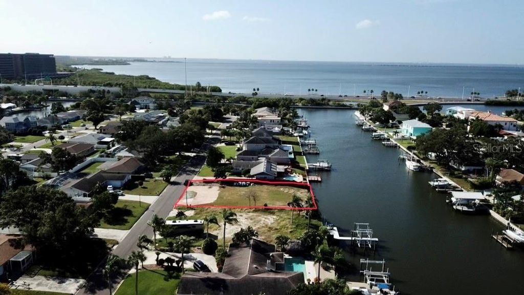 Photo of 3922 W Eden Roc Circle, Tampa, FL 33634 (MLS # TB8435015)