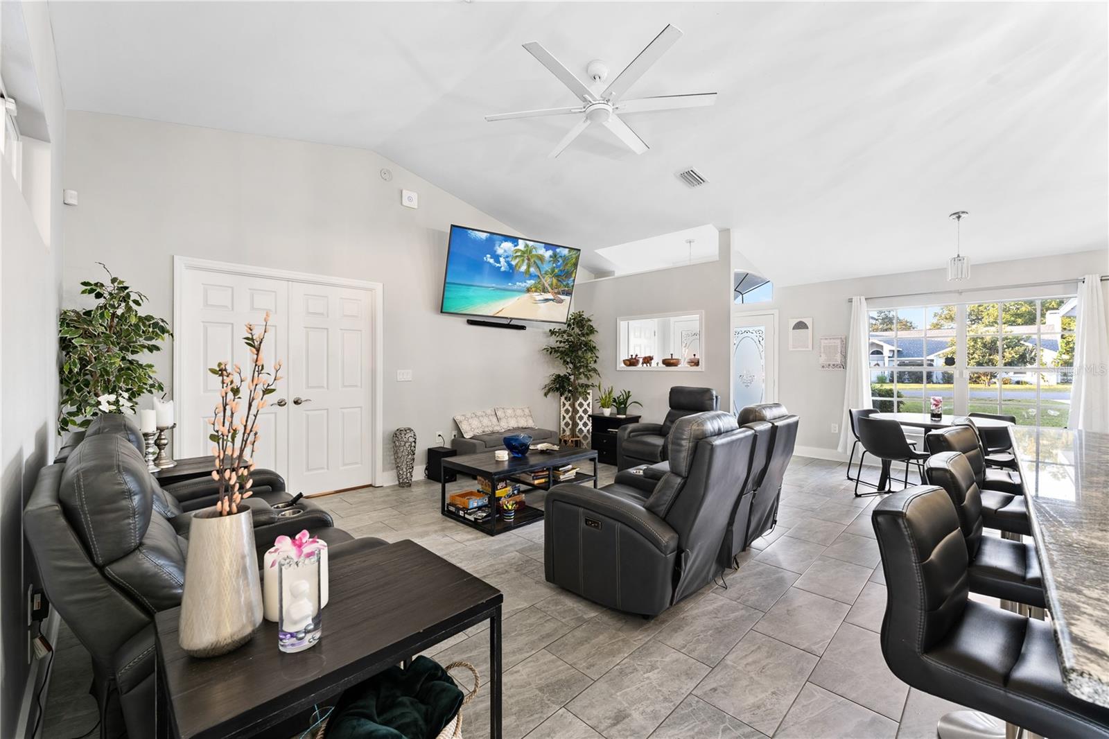 SPRING HILL - Residential