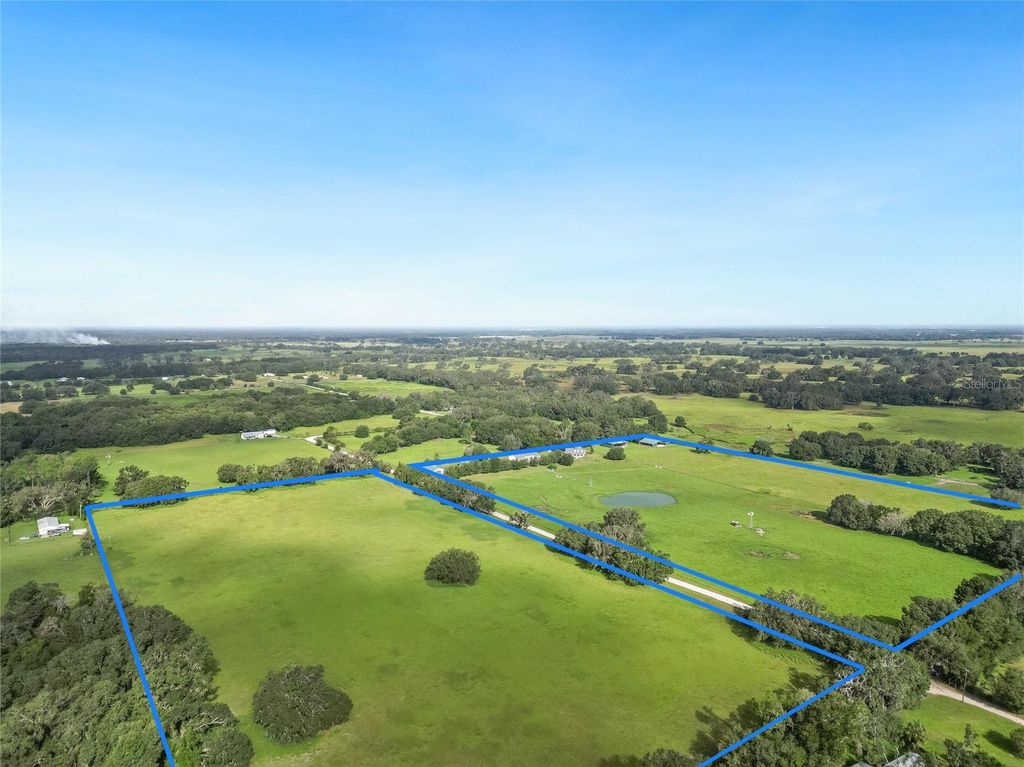 Photo of 6208 SE 54th Trail, Center Hill, FL 33514 (MLS # G5103605)