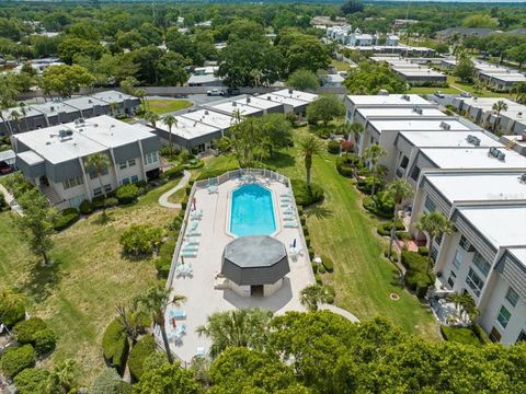 A home in SEMINOLE