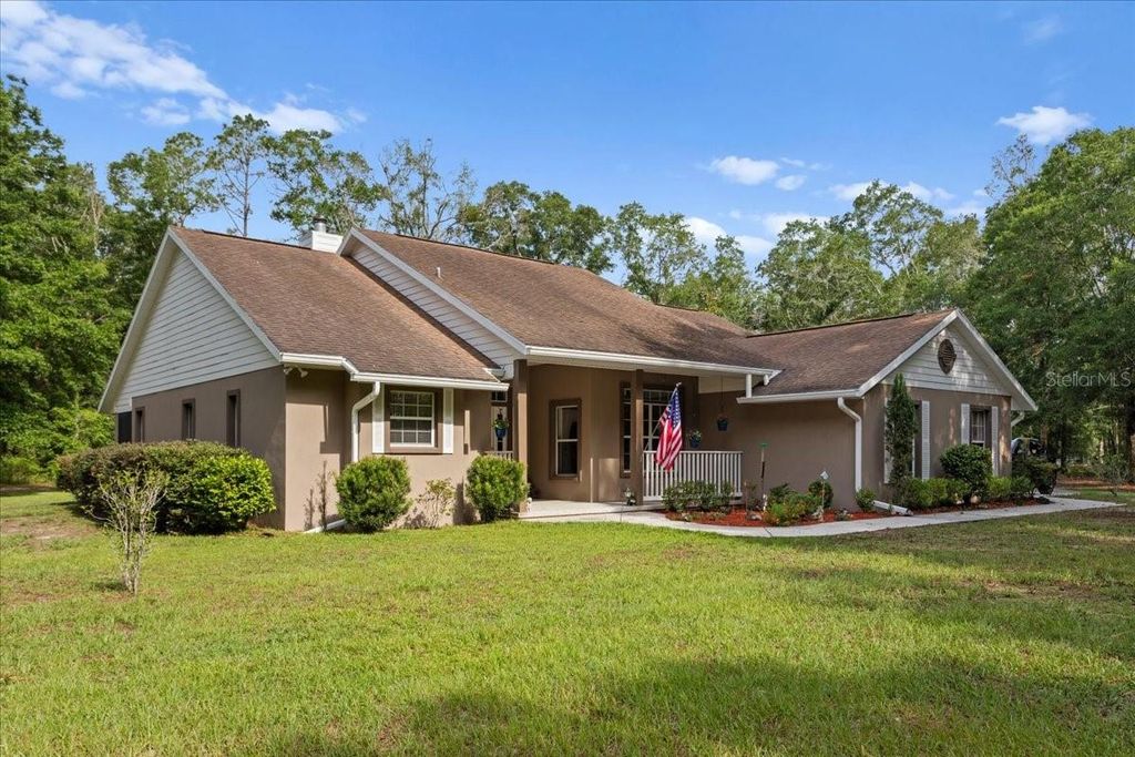 Photo of 569 NW 40th Avenue, Bell, FL 32619 (MLS # TB8512096)