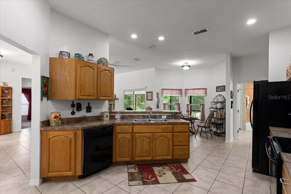 OAKS SUB - Residential