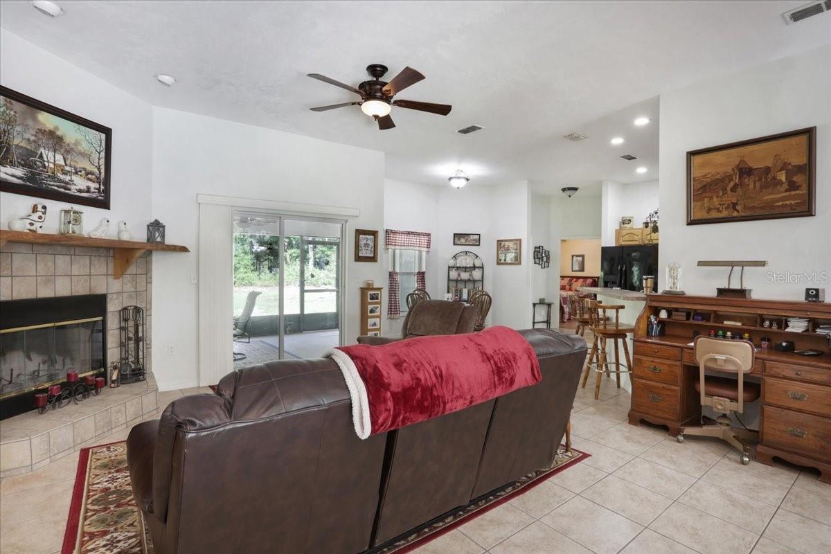 OAKS SUB - Residential