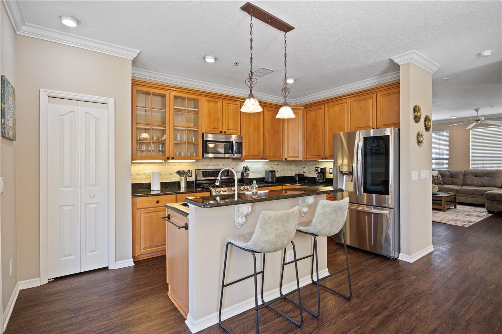 BAYSHORE POINTE TWNHMS PHAS - Residential