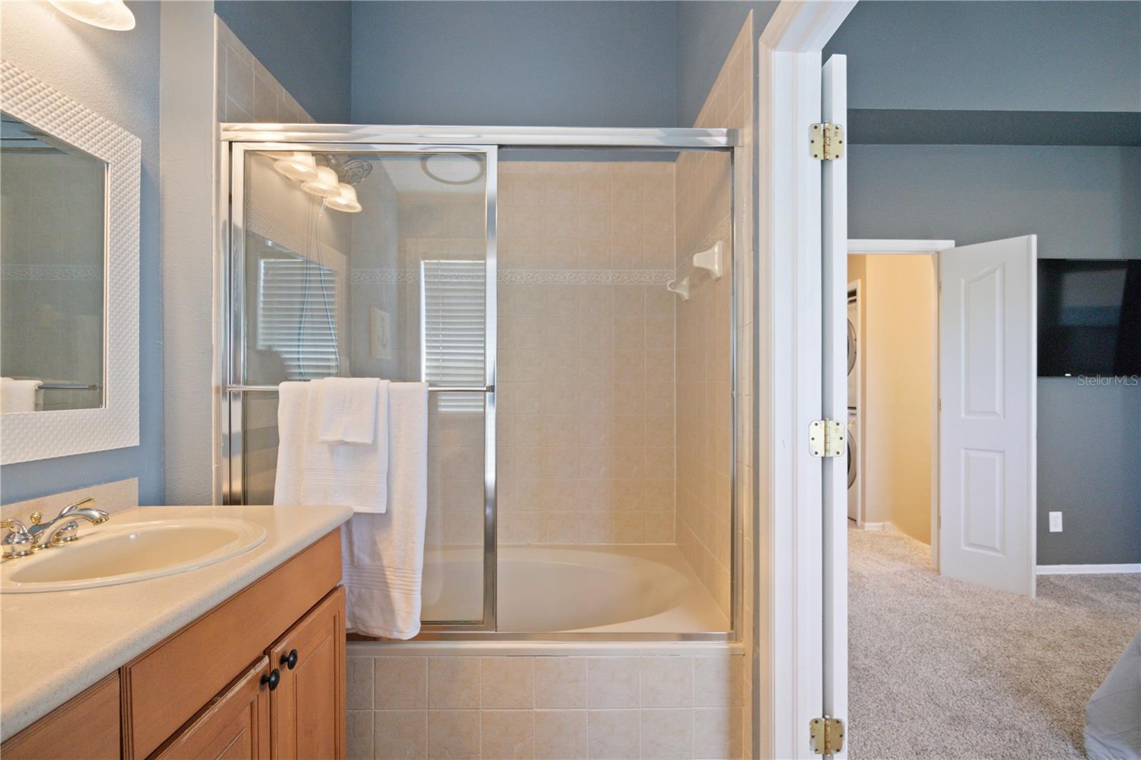 BAYSHORE POINTE TWNHMS PHAS - Residential