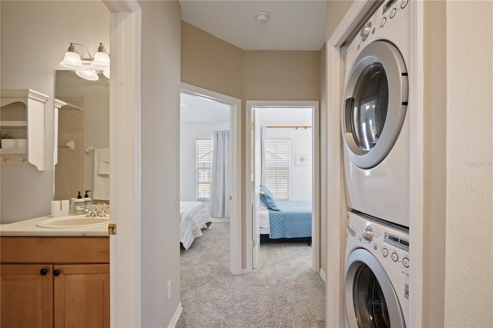 BAYSHORE POINTE TWNHMS PHAS - Residential