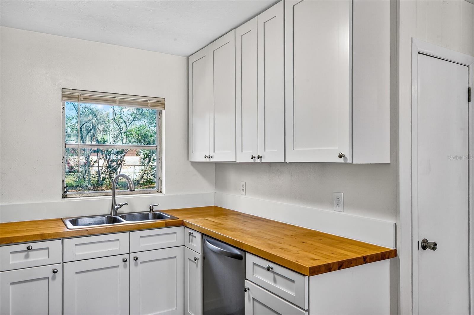 CAROL ESTATES EAST - Residential