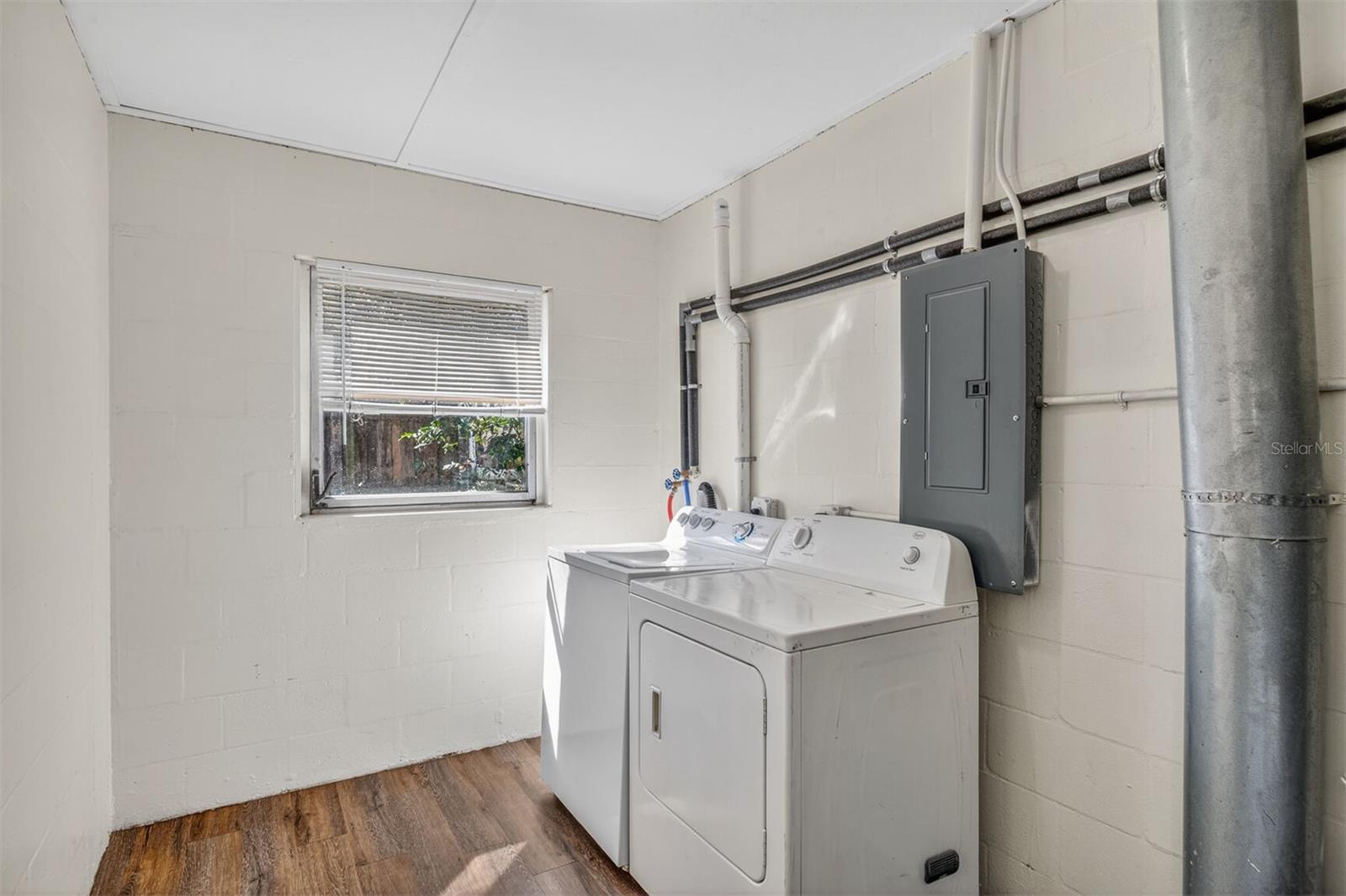 CAROL ESTATES EAST - Residential