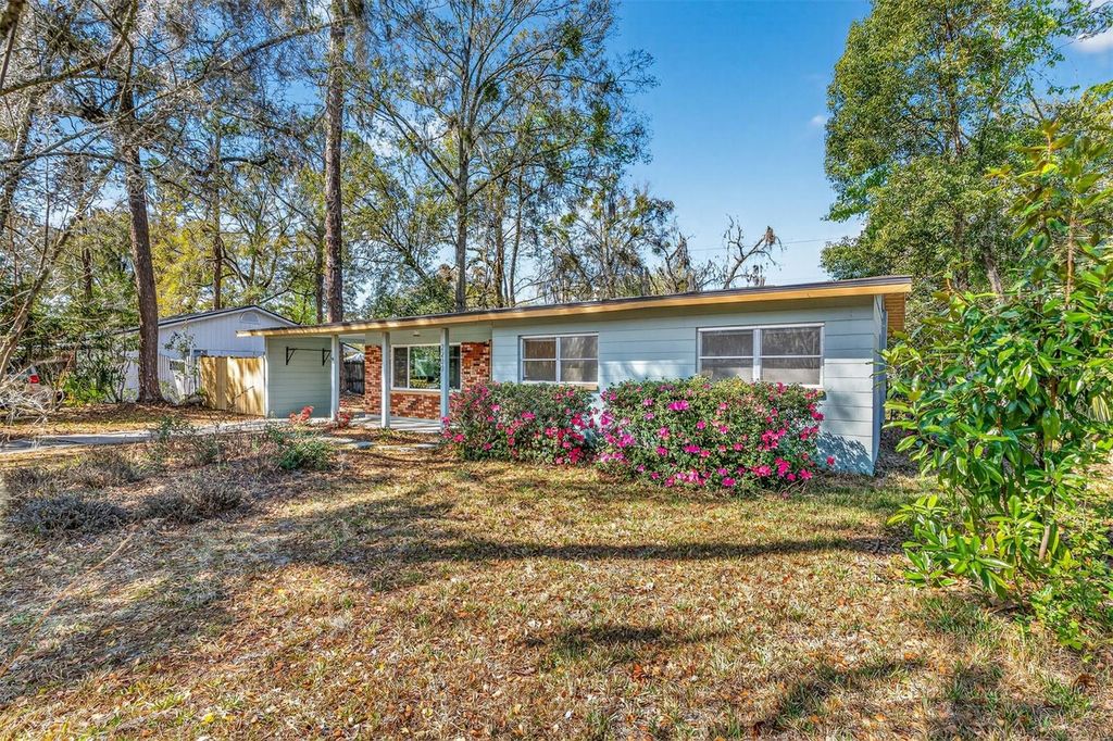 Photo of 2200 NE 16th Terrace, Gainesville, FL 32609 (MLS # GC538214)