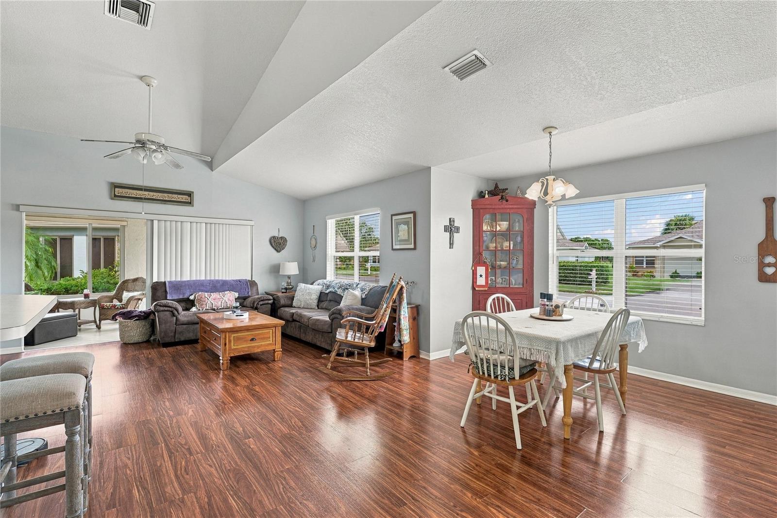 3013 LIVE OAK LANE 31
