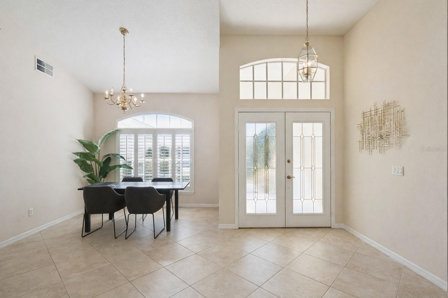 8032 PINE HOLLOW DRIVE