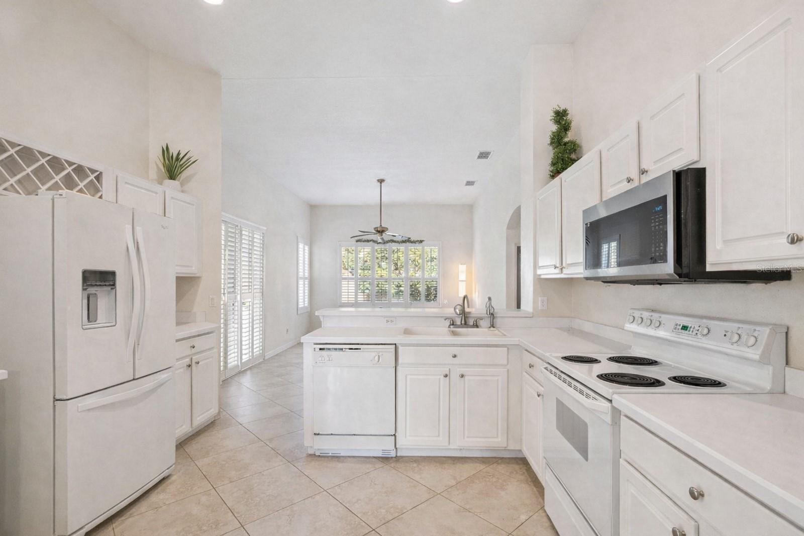 MT DORA COUNTRY CLUB MT DORA PH 03-3 PCLS A B - Residential