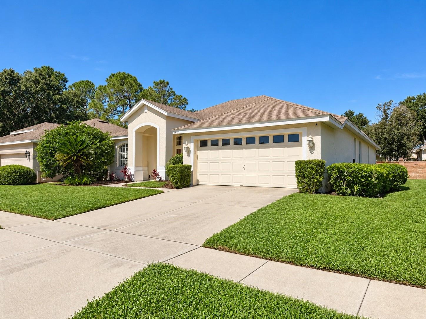 8032 PINE HOLLOW DRIVE