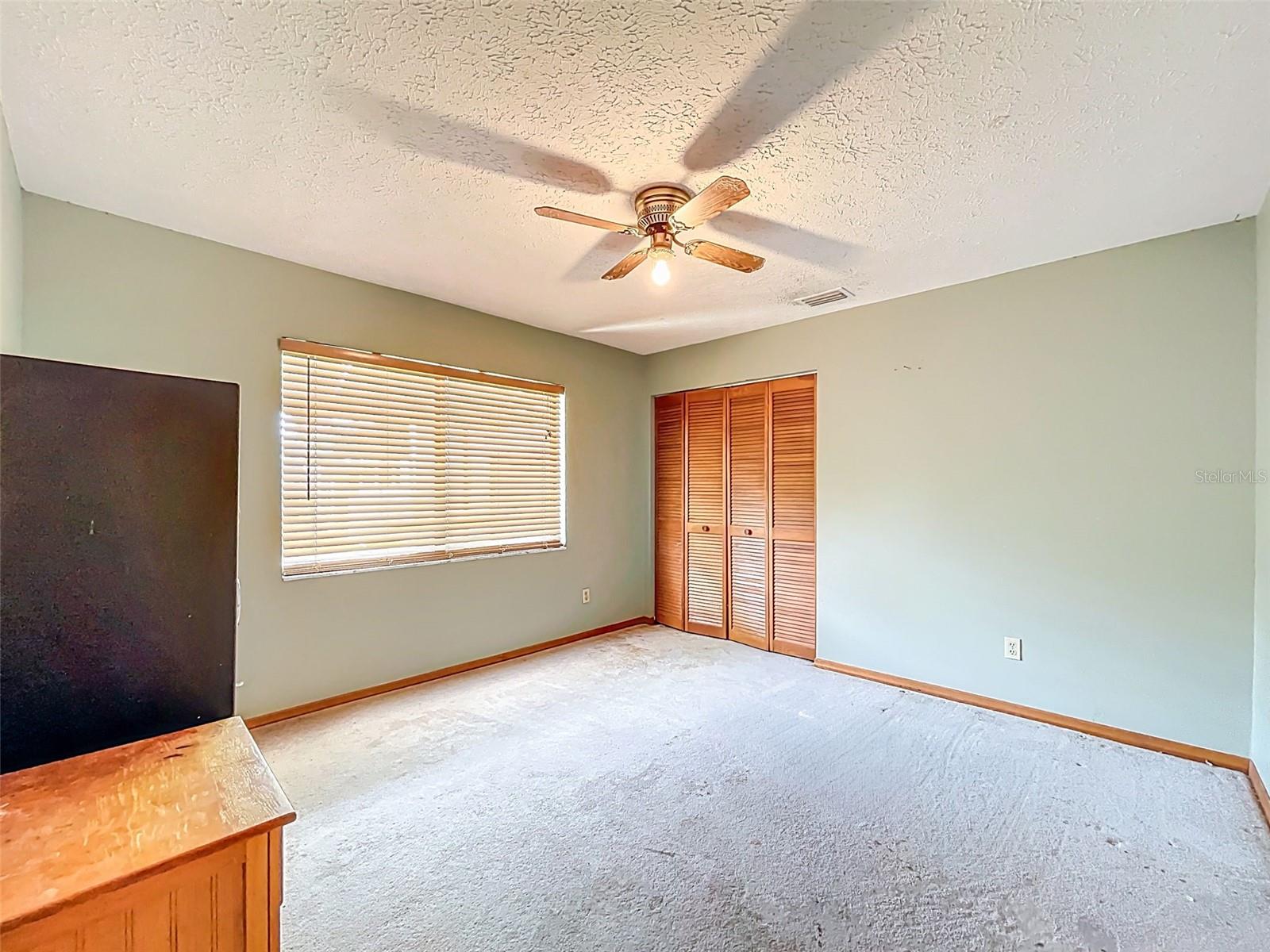 OAKS WEST - Residential