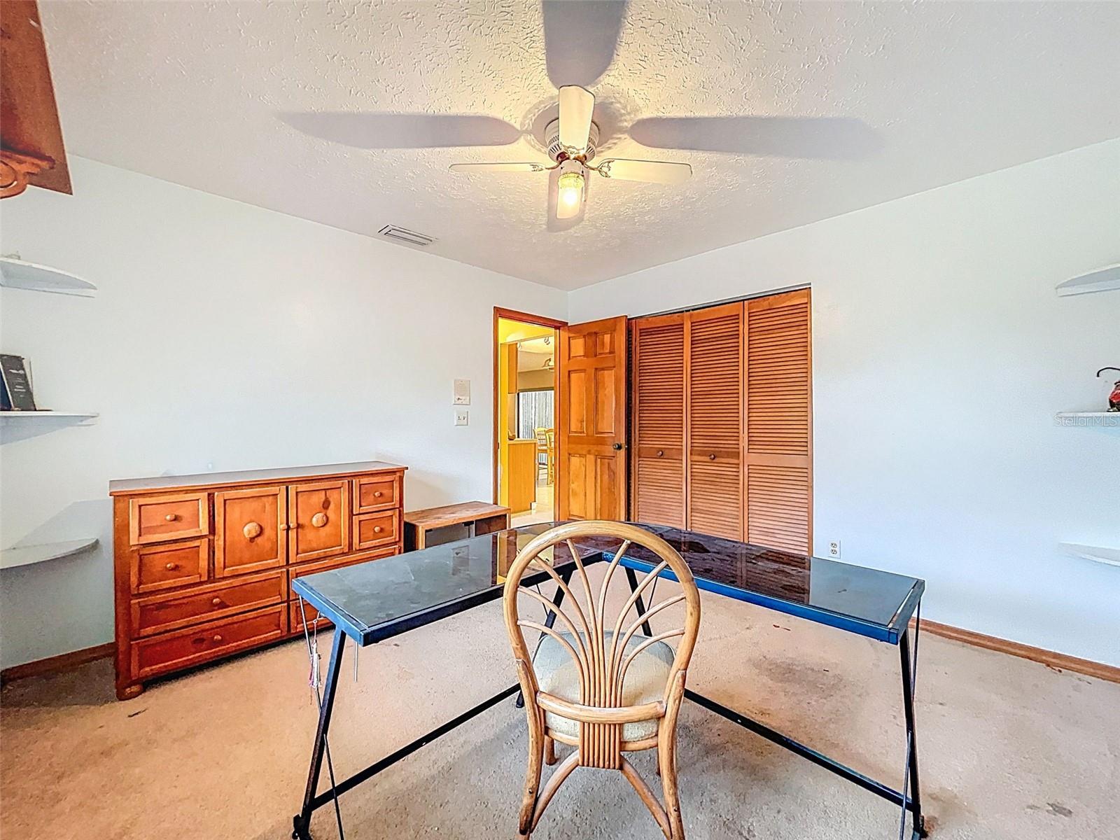OAKS WEST - Residential