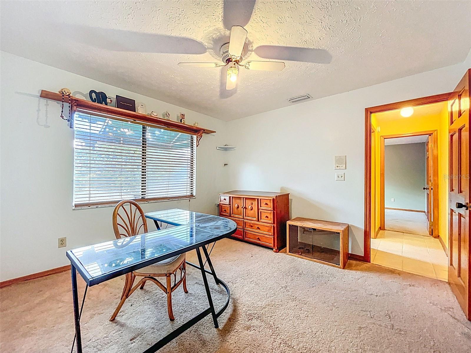OAKS WEST - Residential