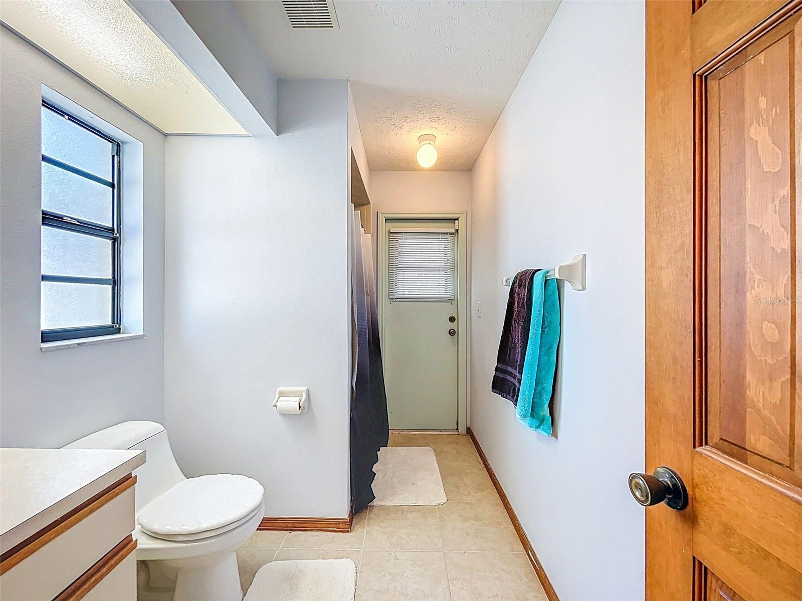 OAKS WEST - Residential