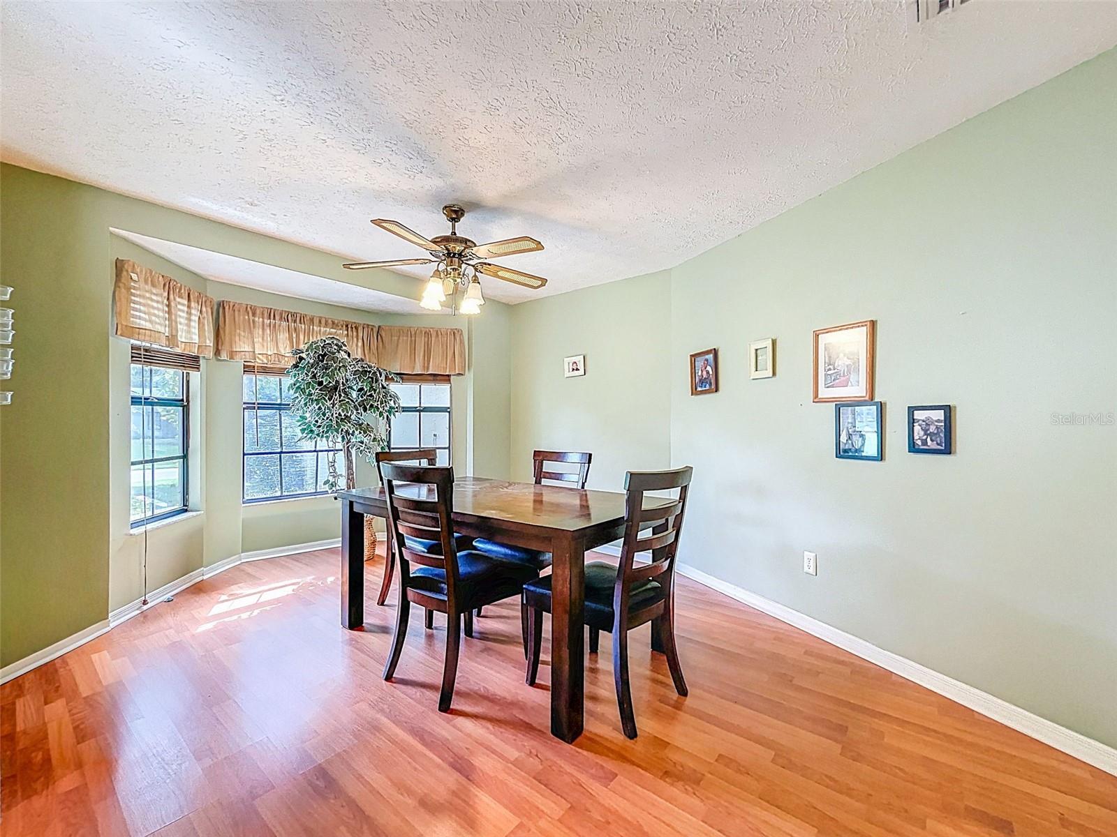 OAKS WEST - Residential