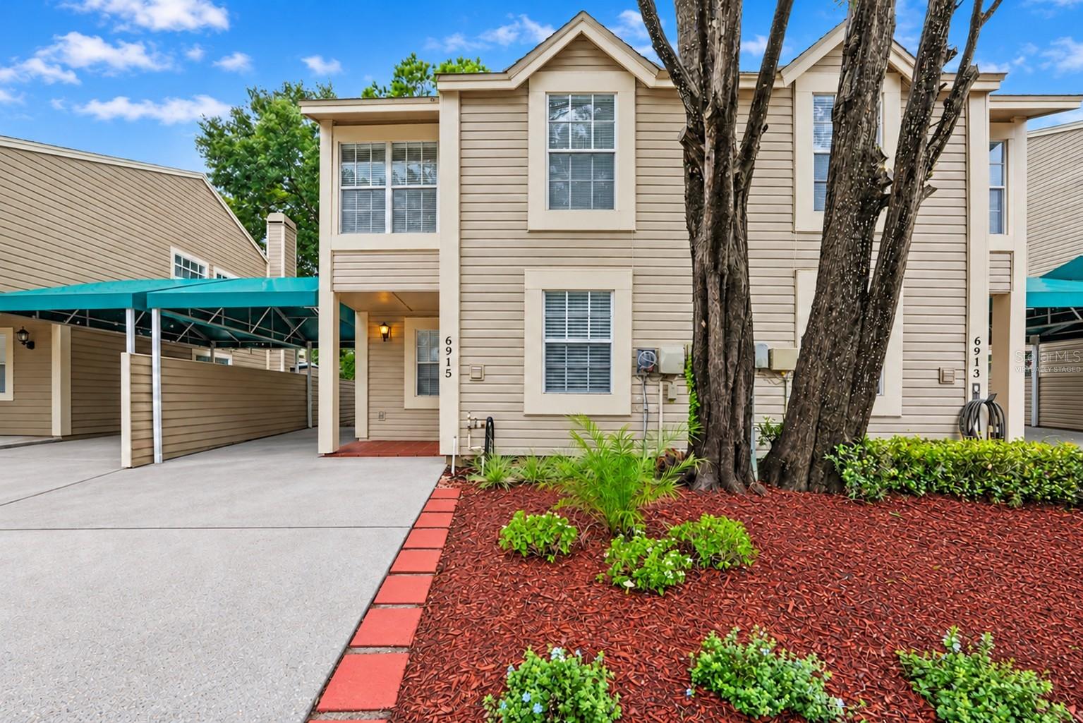6915 LAKEVIEW COURT