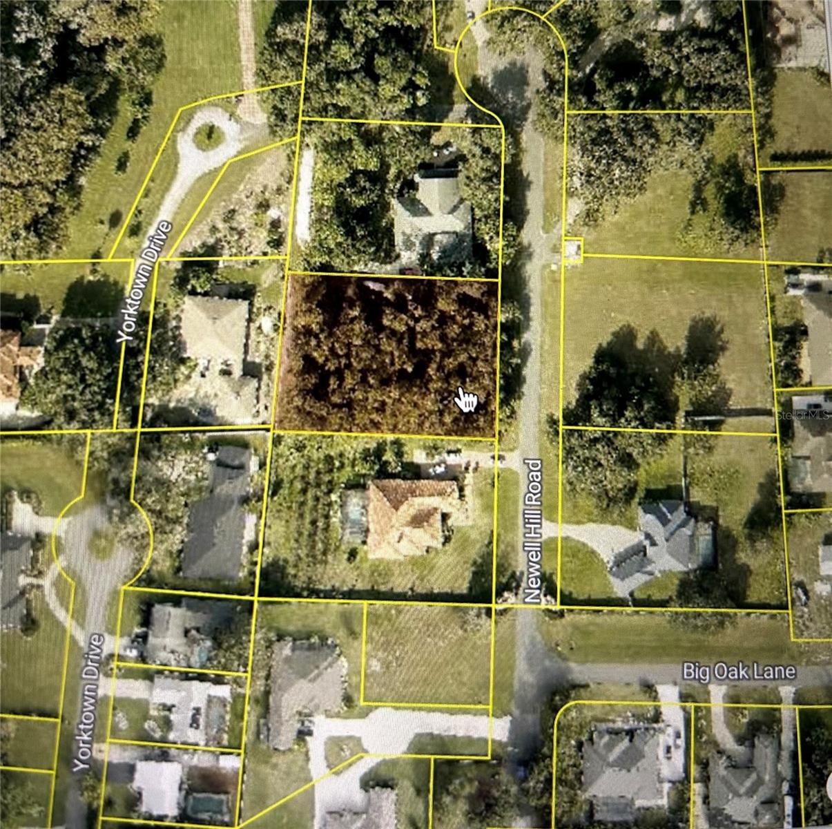Don’t miss this rare chance to own a homesite in one of Leesburg’s most sought-after gated communities! With only 54 exclusive homesites, Majestic Oaks Landing offers a peaceful and private setting while still being close to everything you need. Residents here enjoy access to a private community dock with stunning views of Lake Griffin—perfect for fishing, relaxing, or catching a breathtaking sunset. Just minutes from downtown Leesburg, you’ll be near shopping, dining, and plenty of recreation. Love the outdoors? Explore nearby lakes and parks with endless opportunities for boating, hiking, and picnicking. Conveniently located close to UF Health Leesburg Hospital and major amenities, this property truly combines comfort, convenience, and lifestyle. Priced to sell—don’t wait to make it yours!