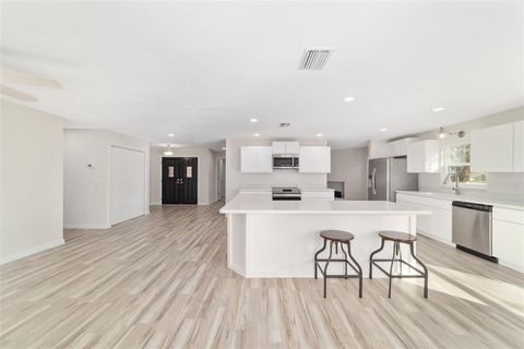 Tiny photo for 1112 SE 44th Avenue, Ocala, FL 34471 (MLS # TB8449183)