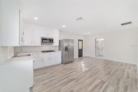 Tiny photo for 1112 SE 44th Avenue, Ocala, FL 34471 (MLS # TB8449183)