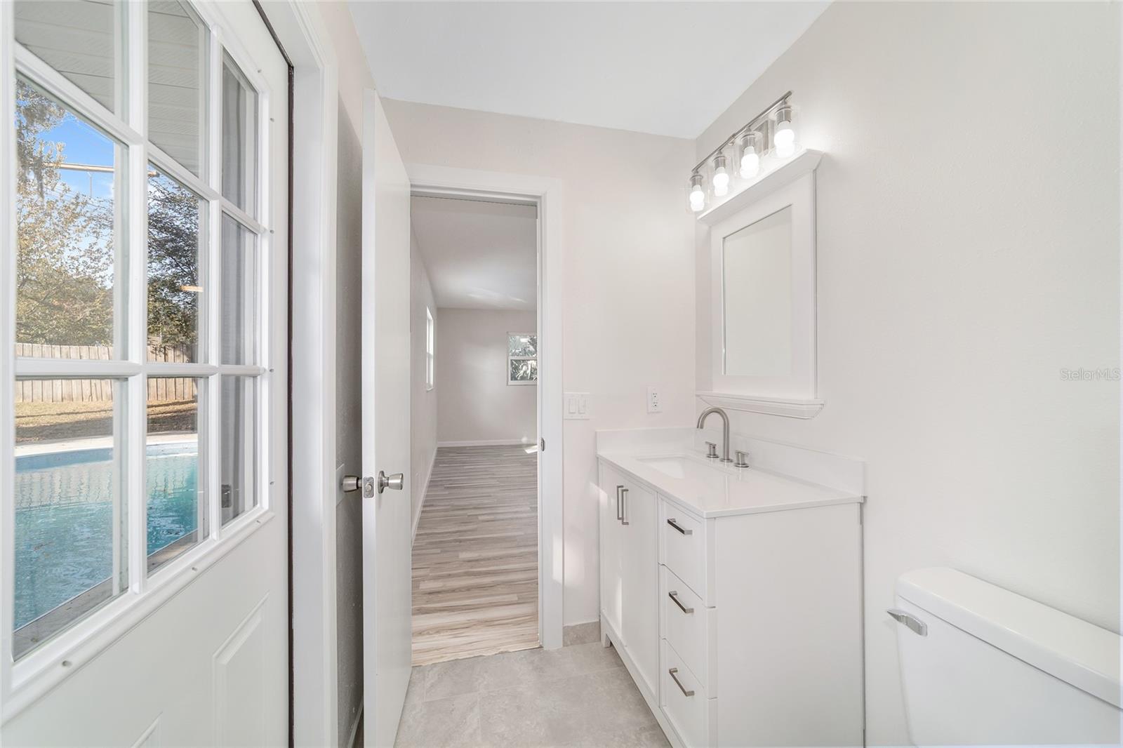 COUNTRY ESTATE - Residential