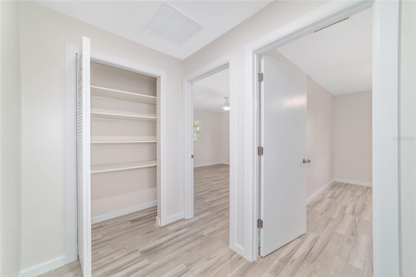 COUNTRY ESTATE - Residential