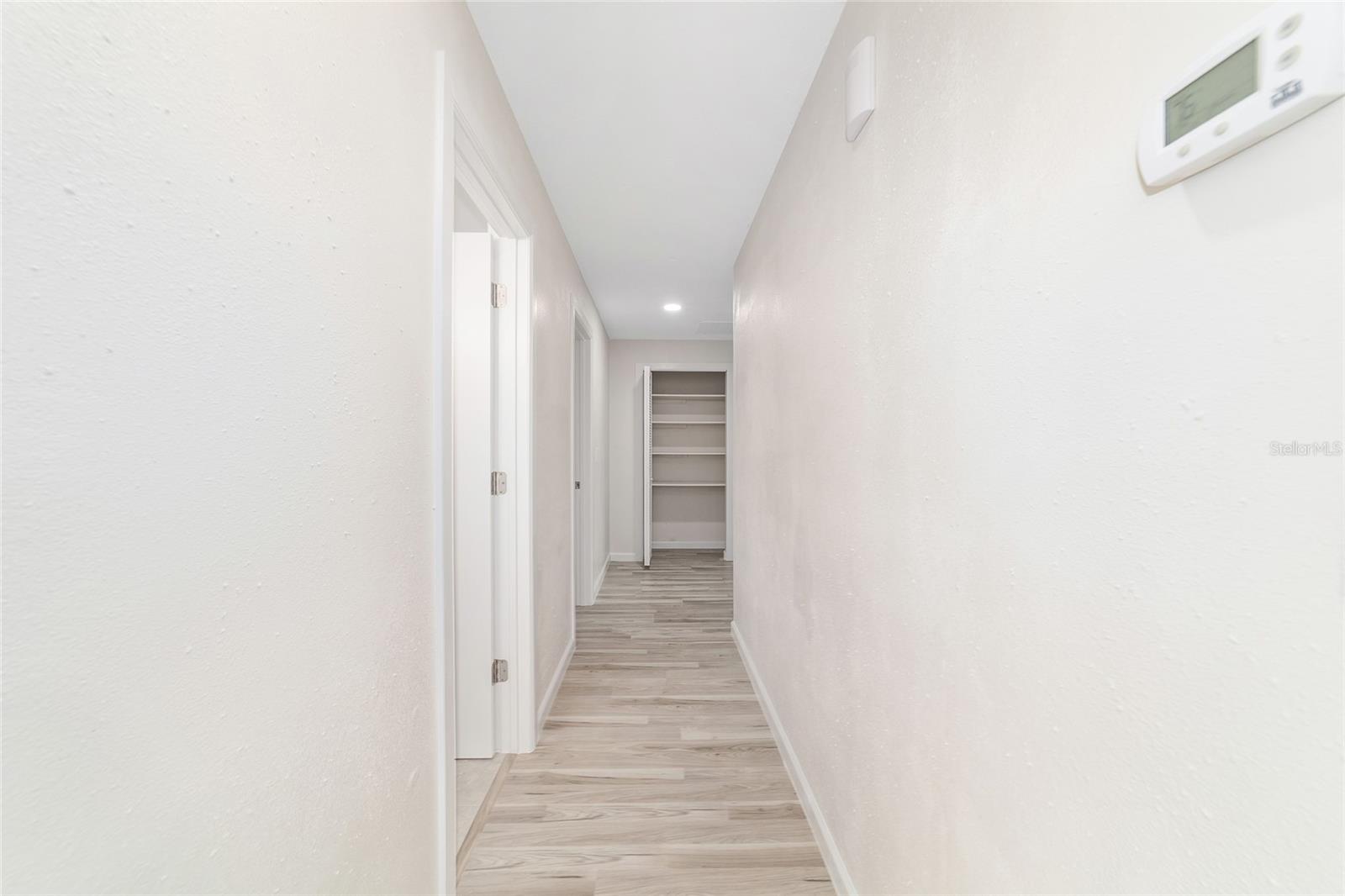 COUNTRY ESTATE - Residential