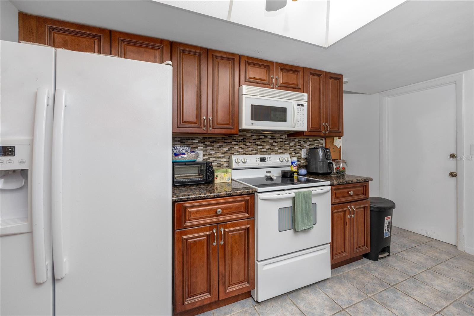 WILLIAMSDALE SQUARE 4TH ADD - Residential