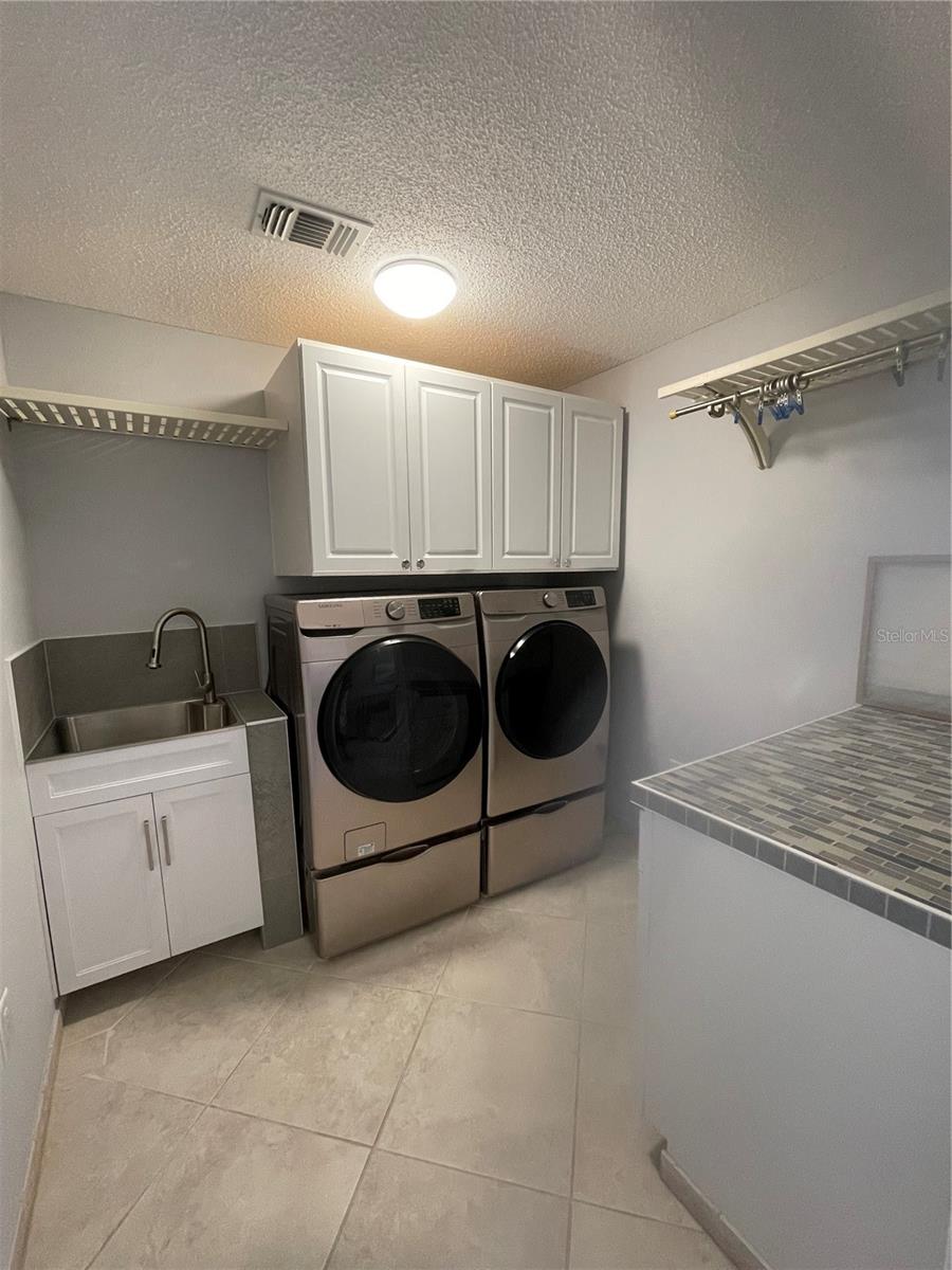 BAY ISLES - Residential Lease