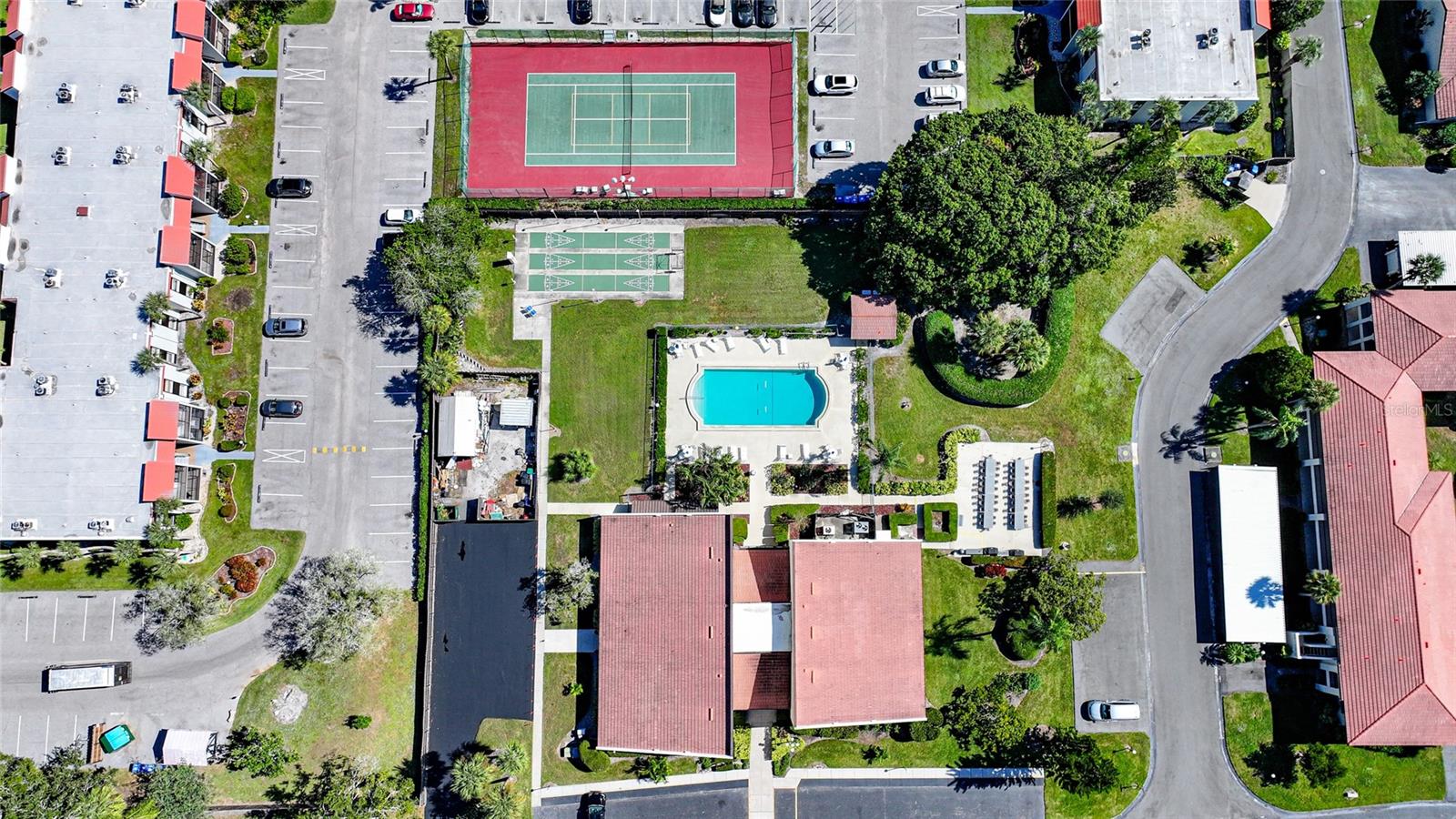 VILLAGE PLAZA SEC 7 - Residential