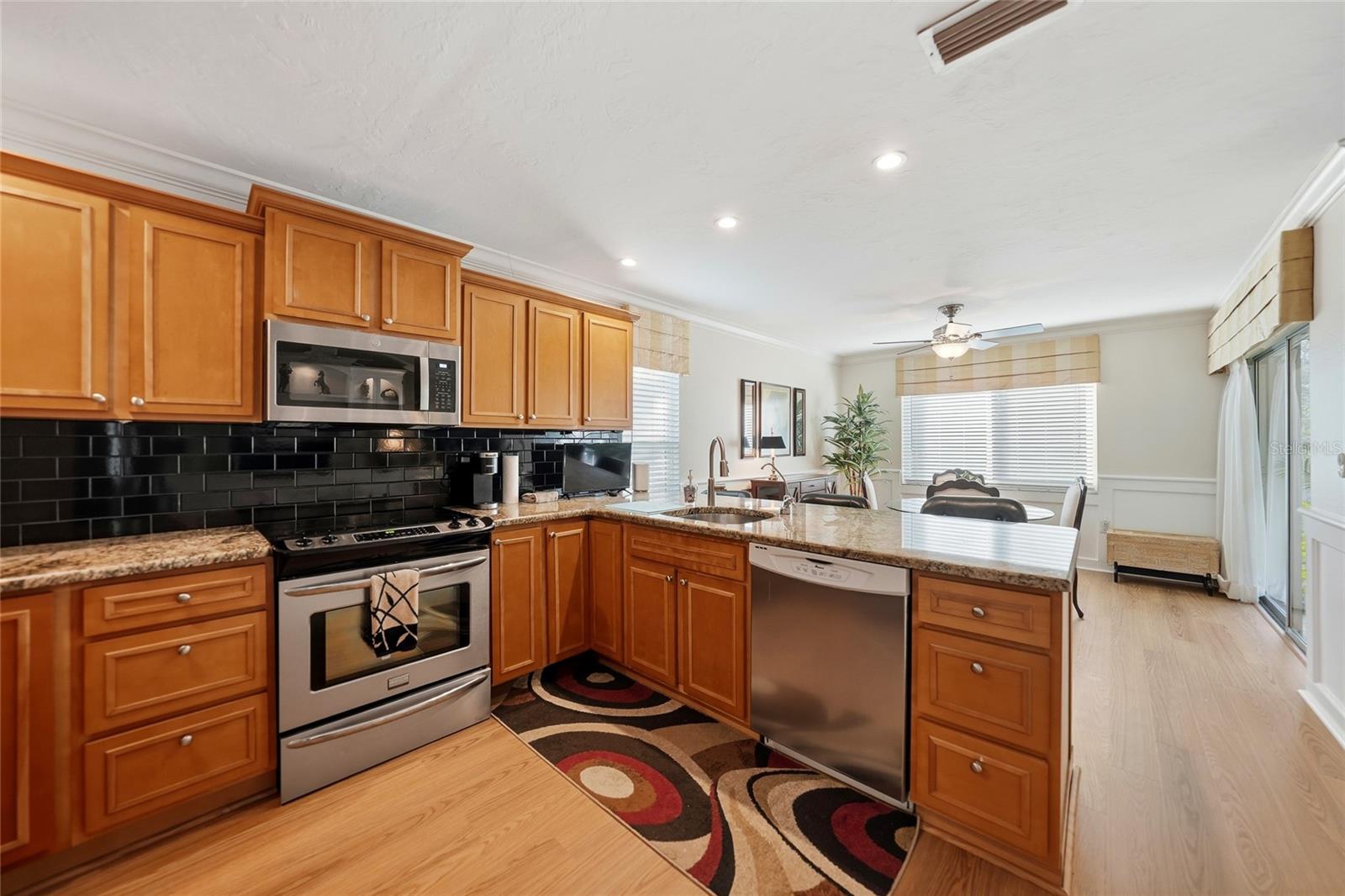 VILLAGE PLAZA SEC 7 - Residential