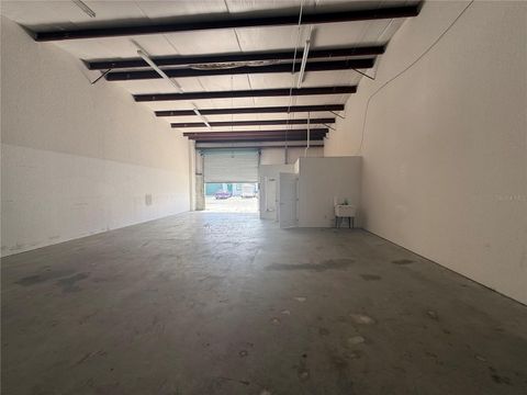 Tiny photo for 2501 SW 57th Avenue #302, Ocala, FL 34474 (MLS # OM720251)