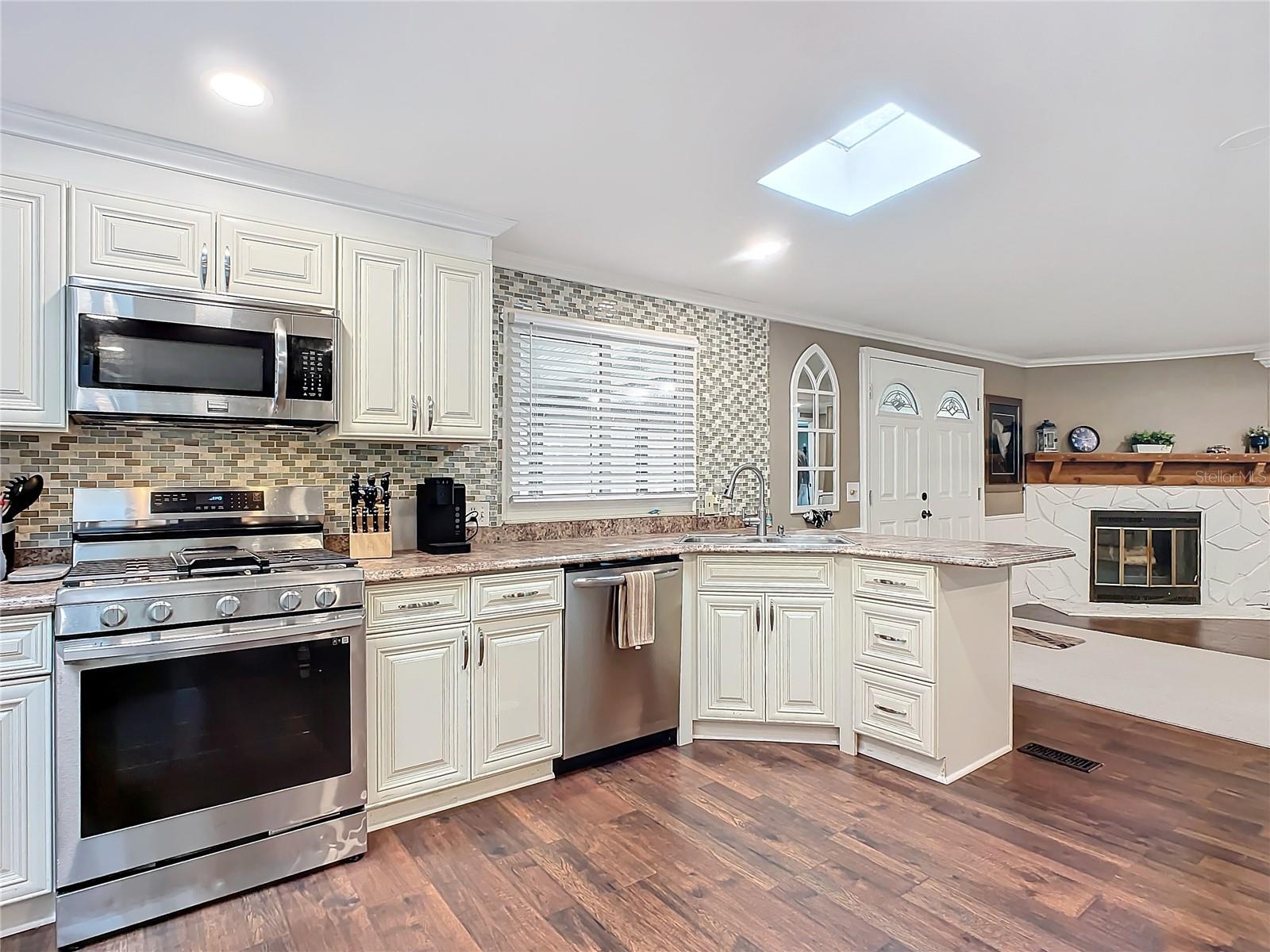 KOVE ESTATES COOP - Residential