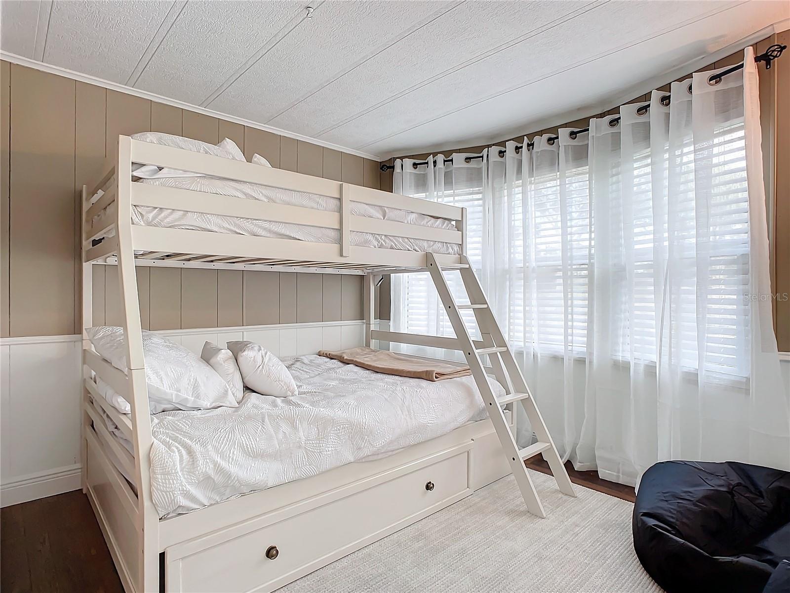 KOVE ESTATES COOP - Residential